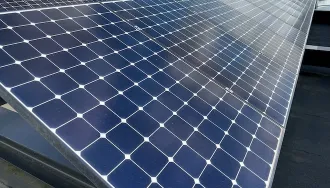 太陽光発電とV2Hを組み合わせて充電を行えば、さらに節約が可能です。